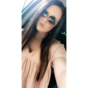 Meet your Posher, Brooke